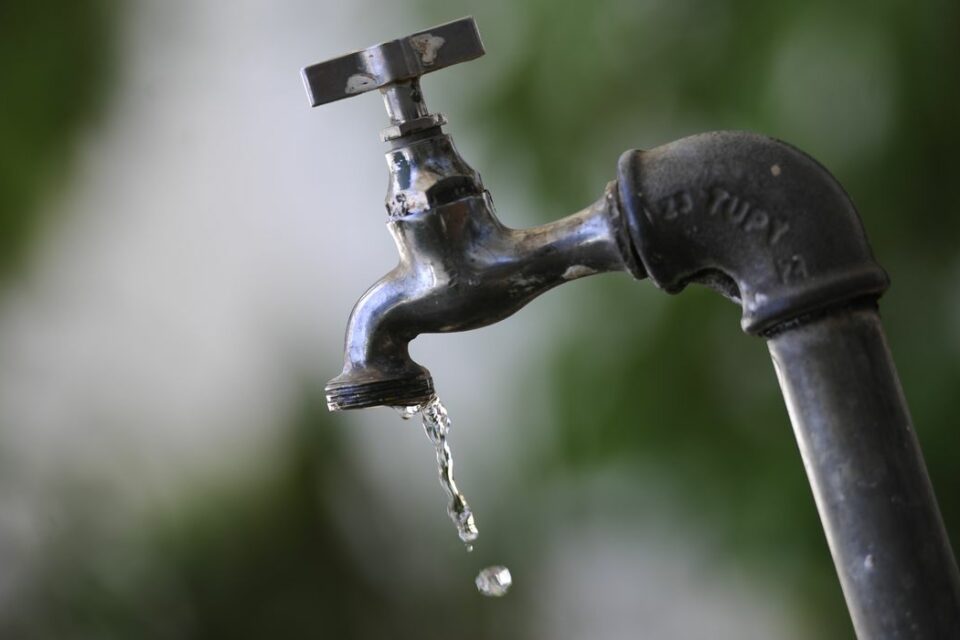 Caesb dará bônus de 20% aos clientes que economizaram água no DF