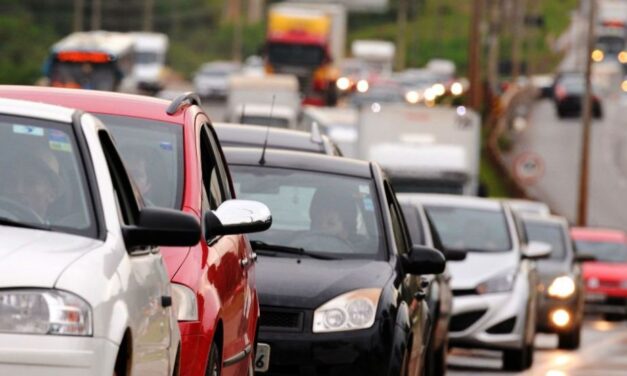 Metade dos brasilienses usam o carro para ir ao trabalho