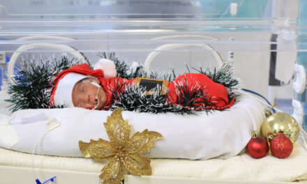 Hospital de Sobradinho faz ensaio de Natal com bebês da UTI