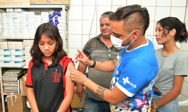 Vacinação contra a dengue é ampliada para o público de 12 a 14 anos